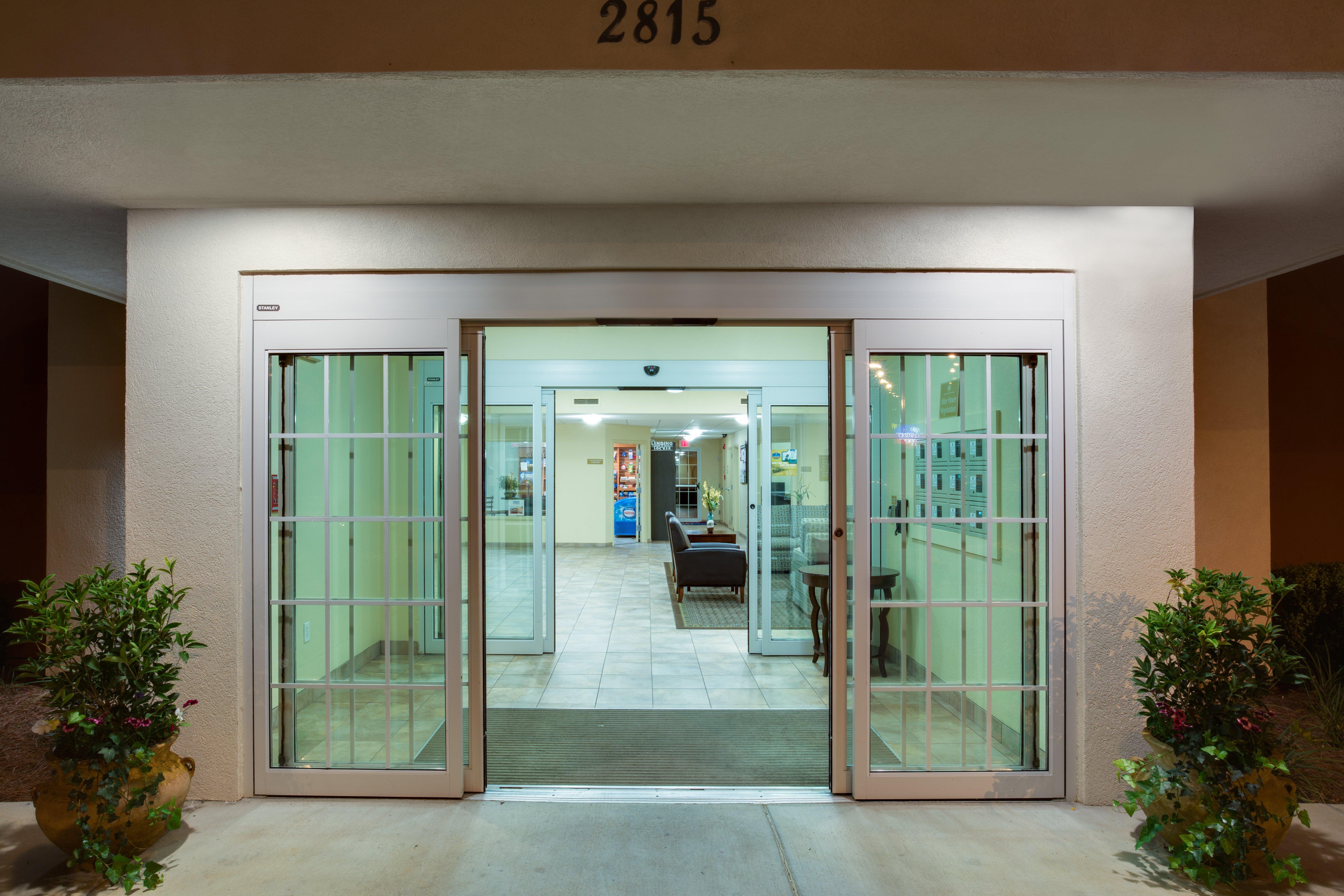 Candlewood Suites Tallahassee By Ihg Экстерьер фото